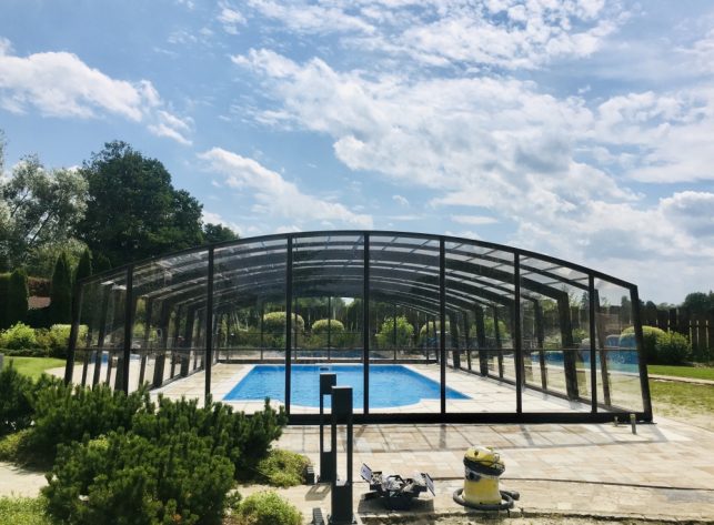 Poolüberdachung Aluna® Admiral Poolüberdachung Aluna® Admiral