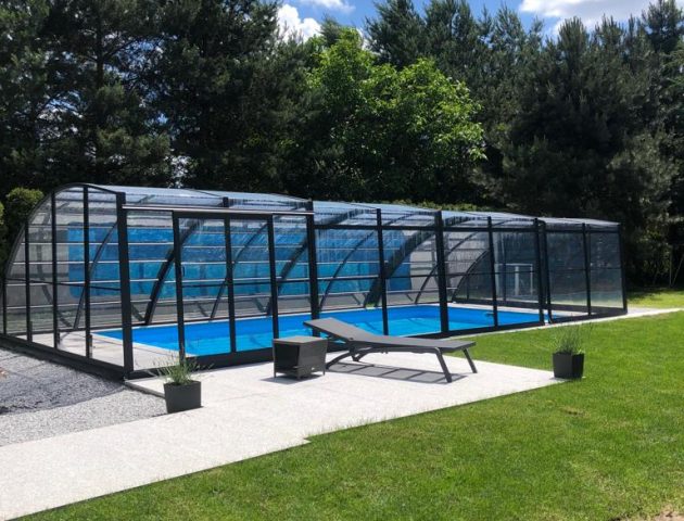 Hohe Poolhalle Aluna® Delta II Hohe Poolhalle Aluna® Delta II