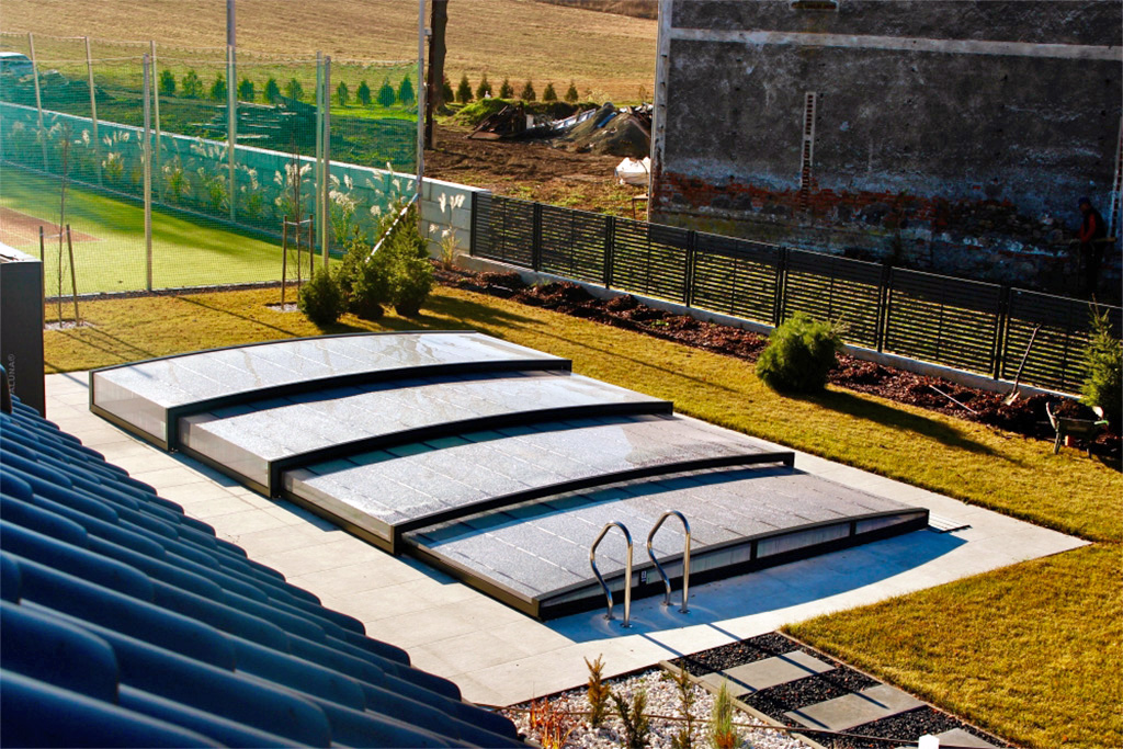 Flaches Pooldach Aluna® Exclusive Line R1 Flaches Pooldach Aluna® Exclusive Line R1
